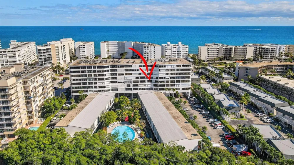 3589 S Ocean Boulevard #19 South Palm Beach, FL 33480
