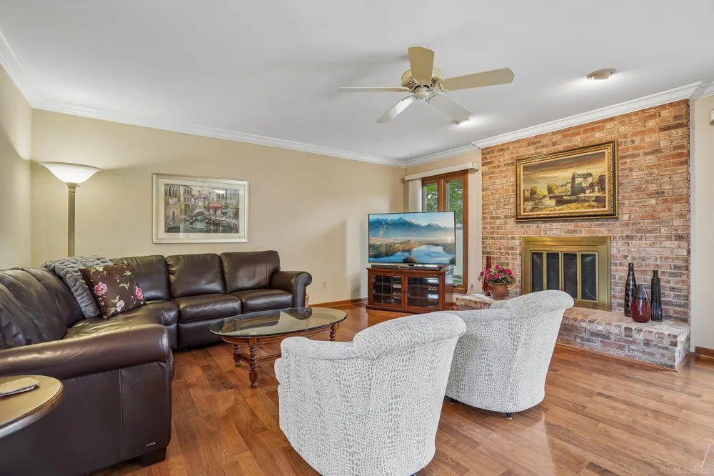 15792 Constitution Drive Macomb Township, MI 48044