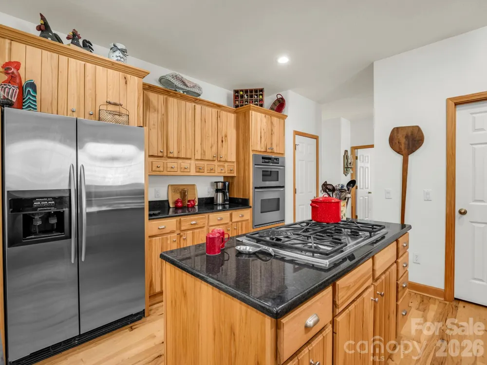 366 Summer Haven Road Swannanoa, NC 28778
