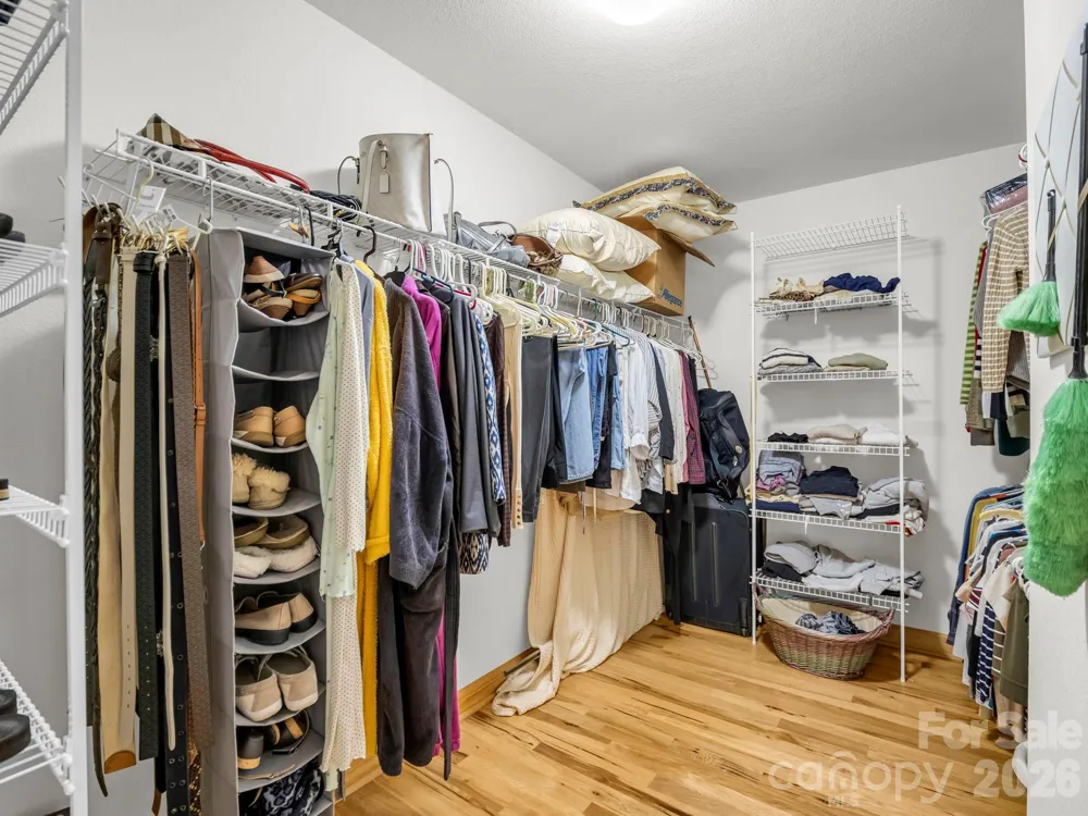 366 Summer Haven Road Swannanoa, NC 28778