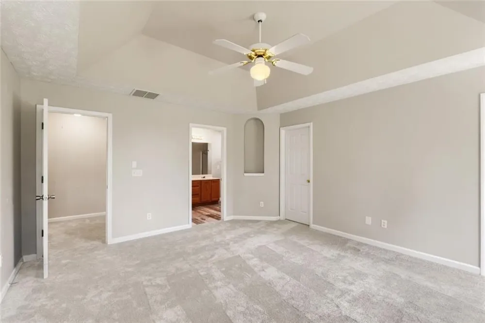 606 Mayfern Trace Fairburn, GA 30213