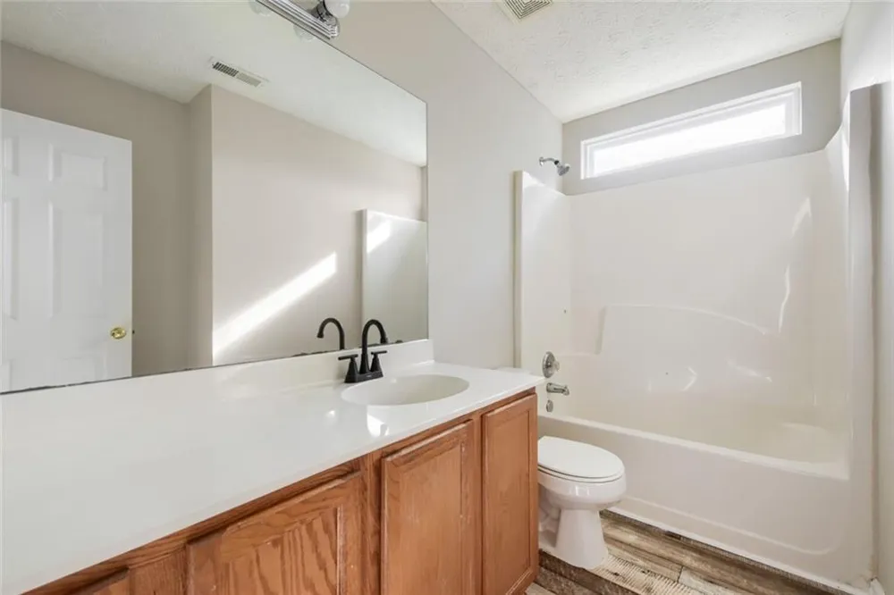 606 Mayfern Trace Fairburn, GA 30213