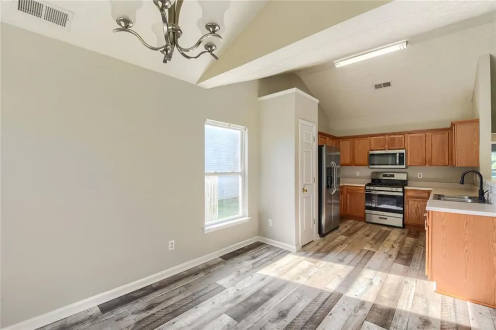 606 Mayfern Trace Fairburn, GA 30213