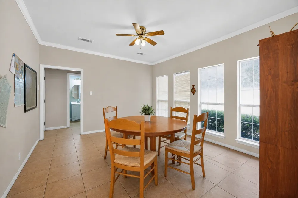 804 Waterloo Lake Drive Denison, TX 75020