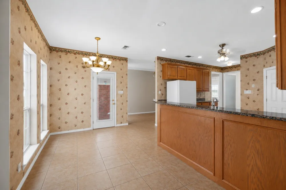 804 Waterloo Lake Drive Denison, TX 75020