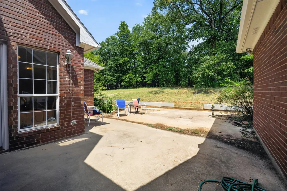 804 Waterloo Lake Drive Denison, TX 75020