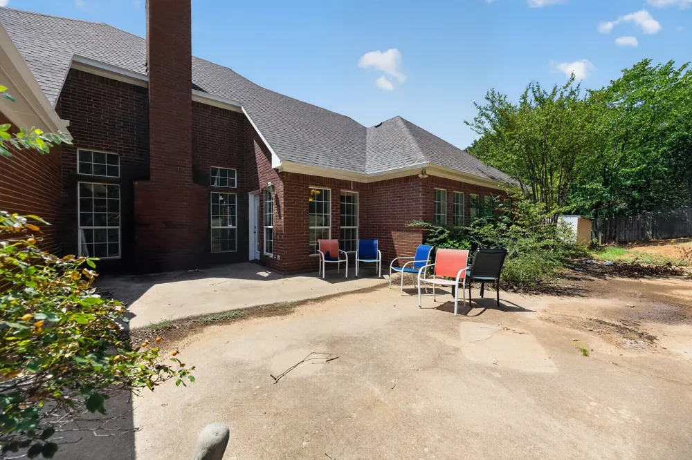 804 Waterloo Lake Drive Denison, TX 75020