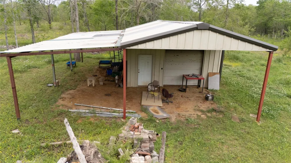 159 Private Road 489 Dayton, TX 77535