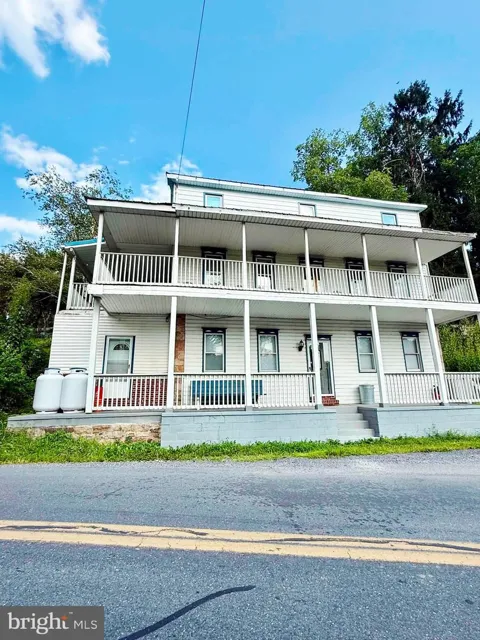 1098 PERRY VALLEY ROAD