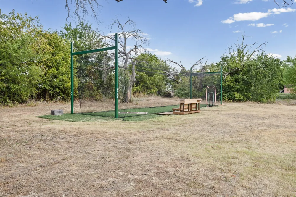 325 Bolton Road Granbury, TX 76049
