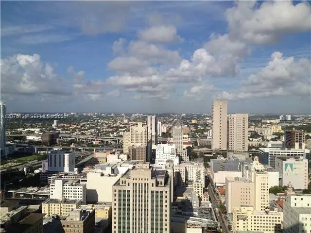 50 Biscayne Blvd #4105 Miami, FL 33132