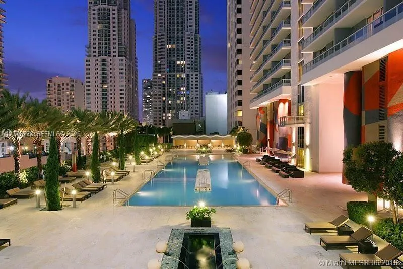 50 Biscayne Blvd #4105 Miami, FL 33132