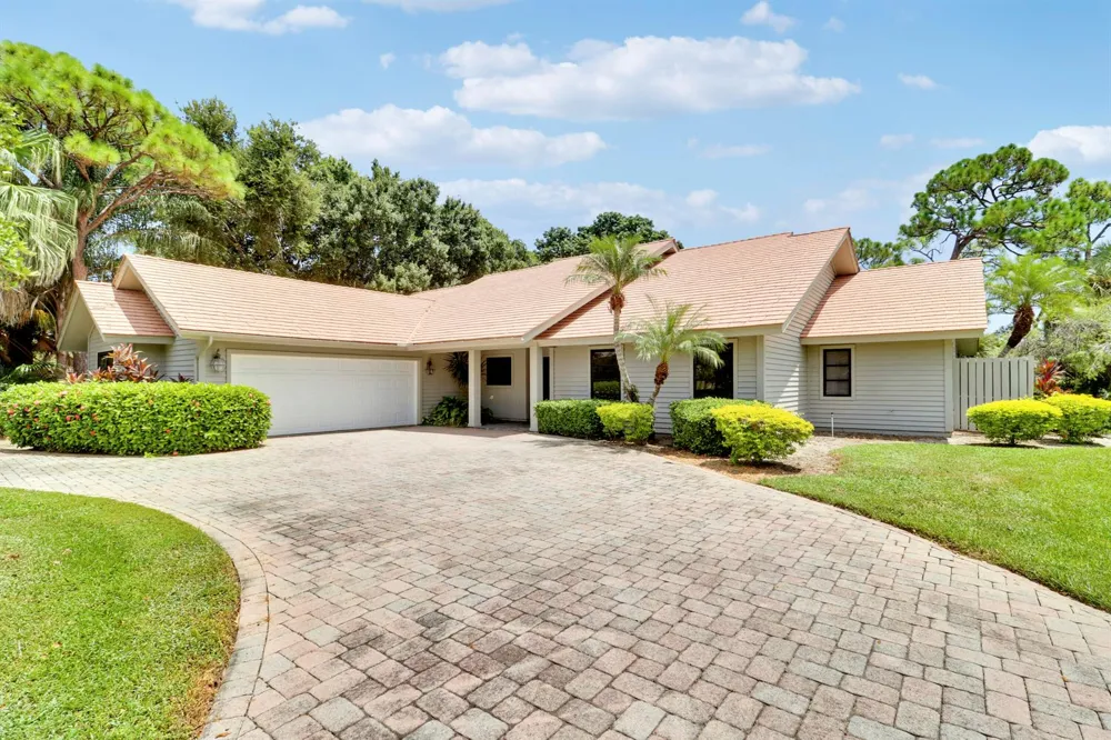6245 SE Mariner Sands Drive Stuart, FL 34997