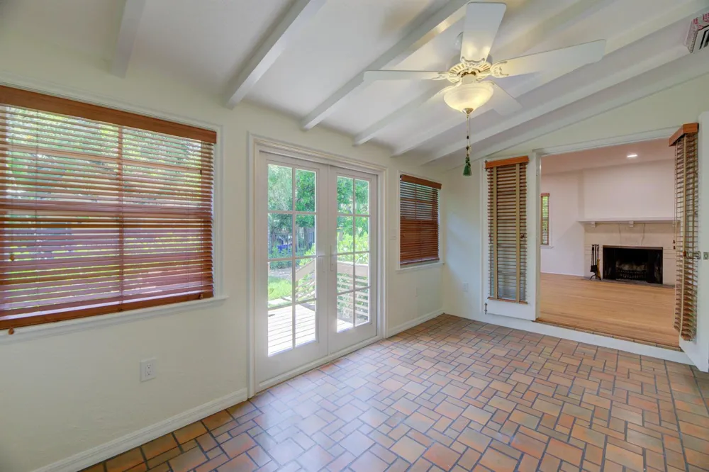 1601 SE 2ND STREET Fort Lauderdale, FL 33301