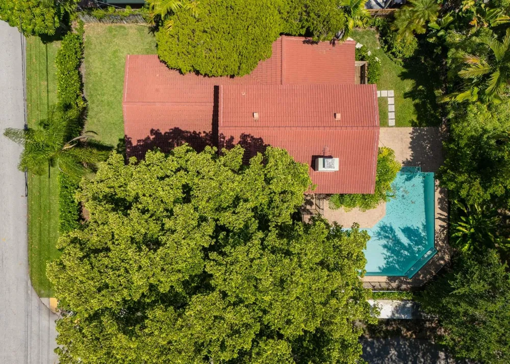 1601 SE 2ND STREET Fort Lauderdale, FL 33301