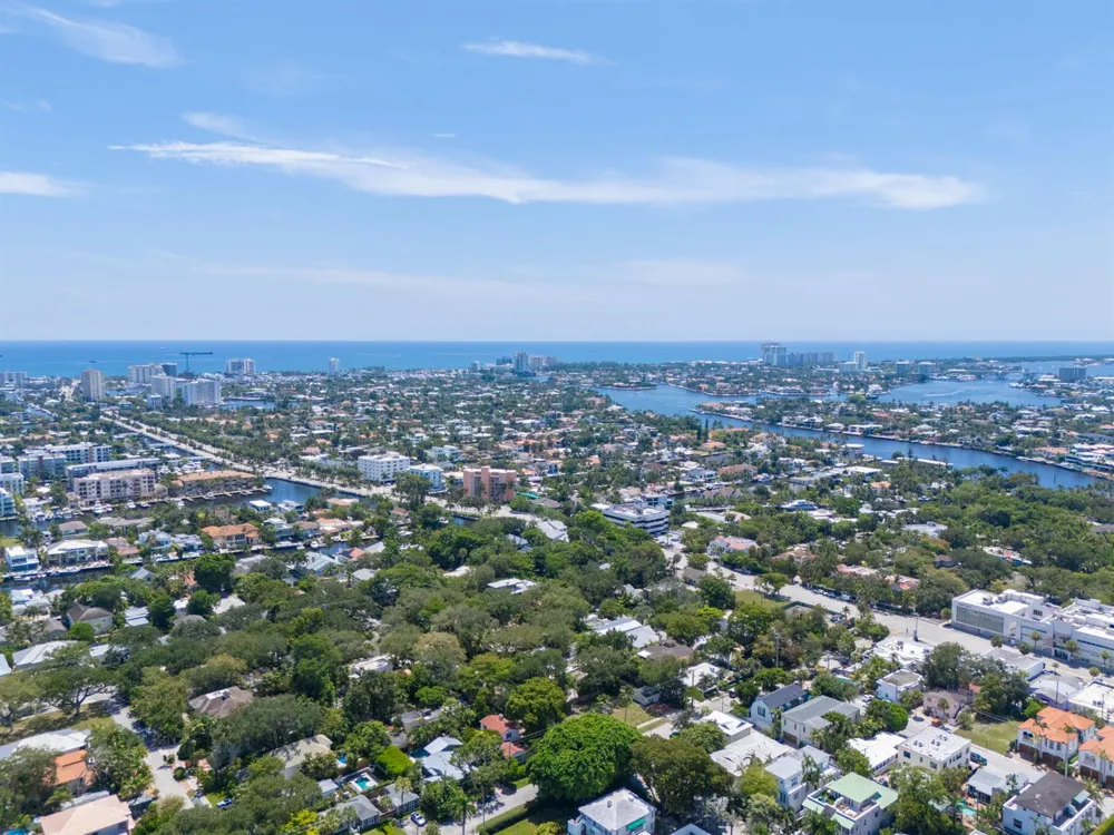 1601 SE 2ND STREET Fort Lauderdale, FL 33301