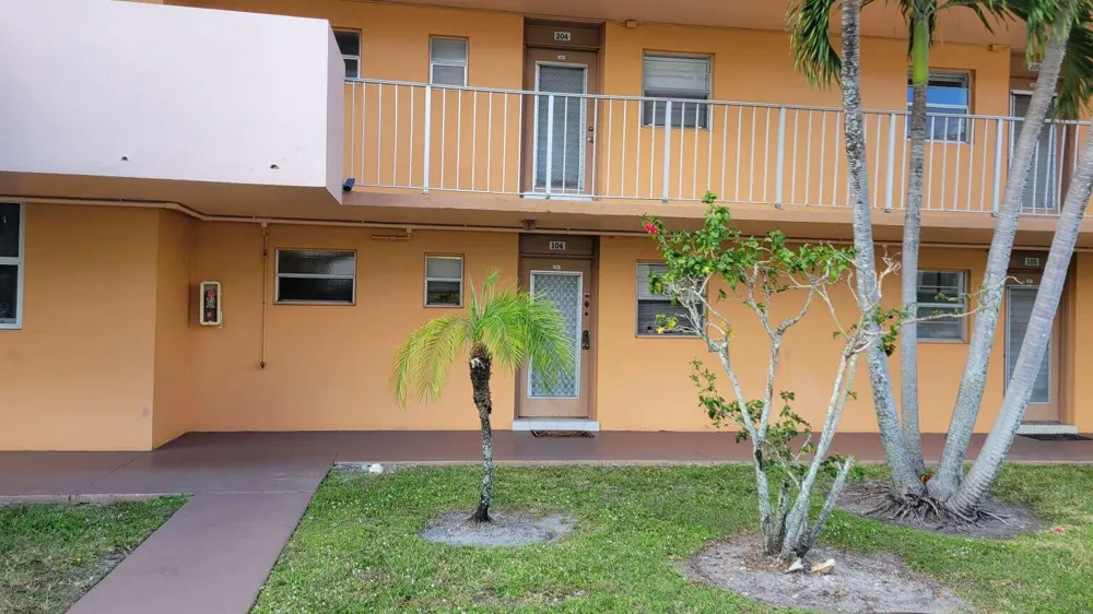3001 NW 46TH AVENUE #104 Lauderdale Lakes, FL 33313