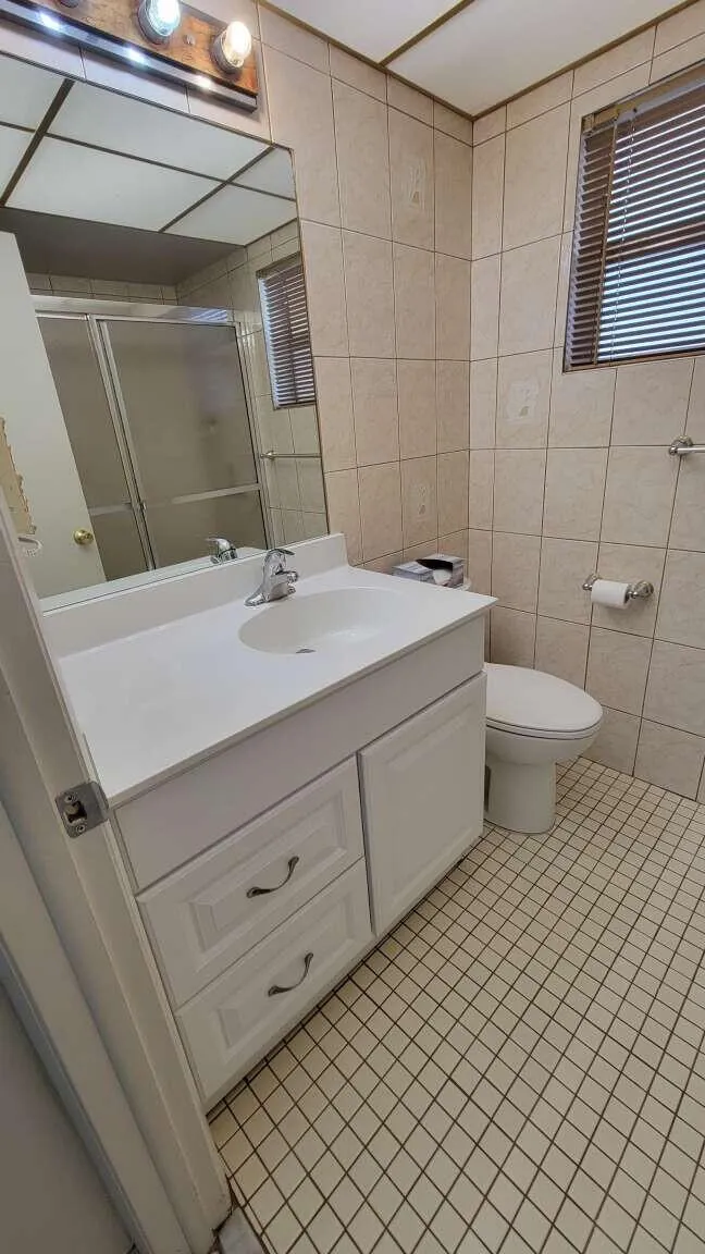 3001 NW 46TH AVENUE #104 Lauderdale Lakes, FL 33313