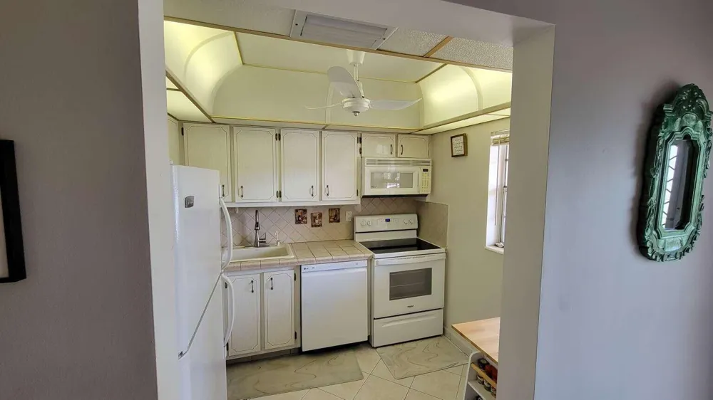 3001 NW 46TH AVENUE #104 Lauderdale Lakes, FL 33313