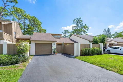 12621 SHADY PINES COURT #12621