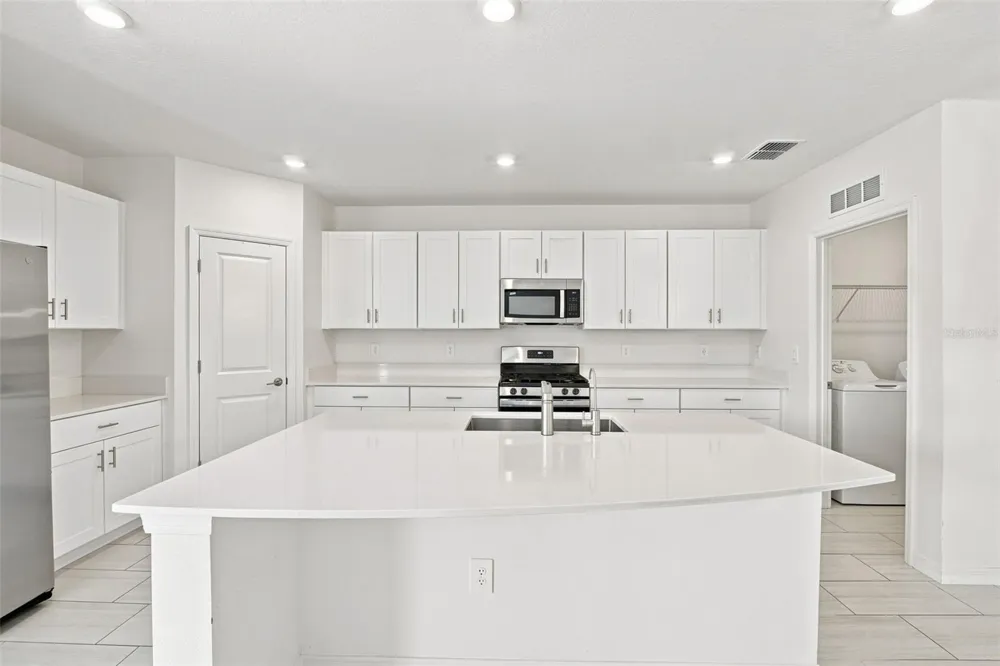 35418 ACKLEY TRACE Zephyrhills, FL 33541