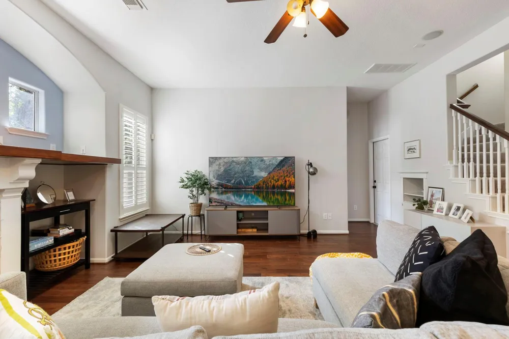 14 Middle Gate Place The Woodlands, TX 77382