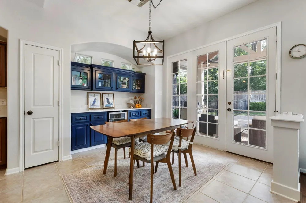 14 Middle Gate Place The Woodlands, TX 77382