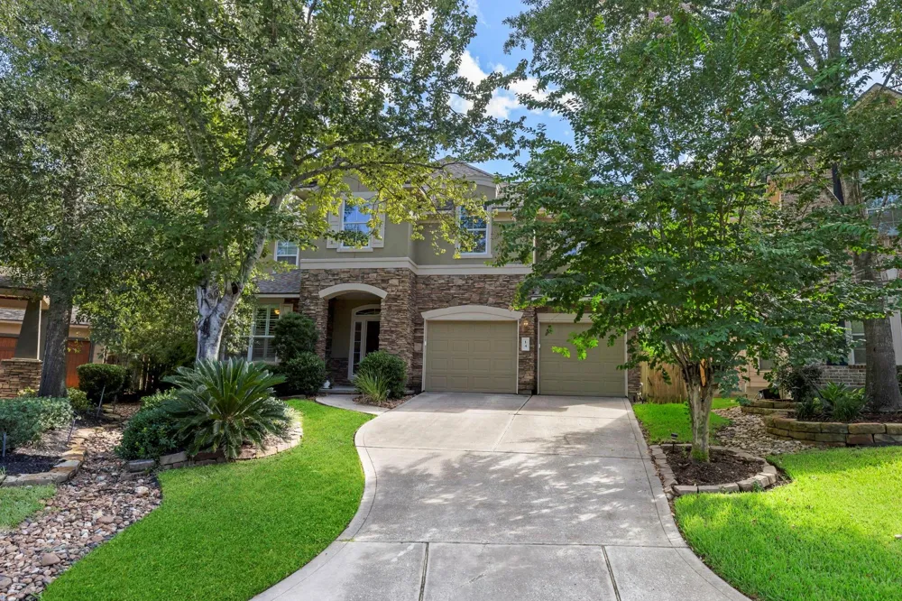 14 Middle Gate Place The Woodlands, TX 77382