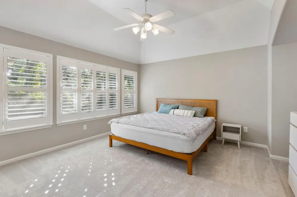 14 Middle Gate Place The Woodlands, TX 77382