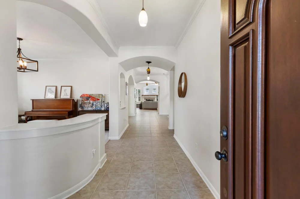 14 Middle Gate Place The Woodlands, TX 77382