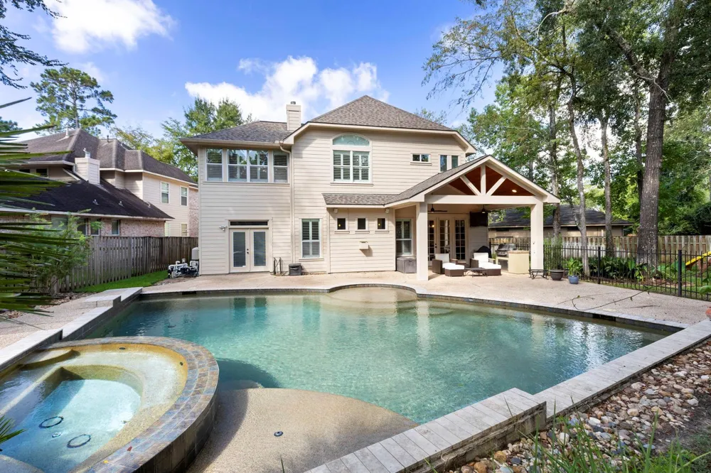 14 Middle Gate Place The Woodlands, TX 77382