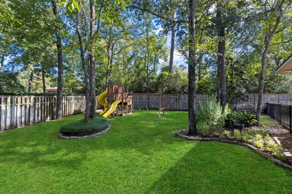14 Middle Gate Place The Woodlands, TX 77382
