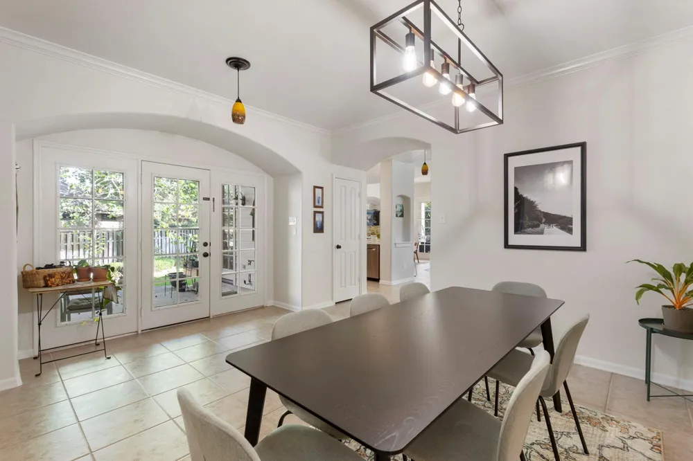 14 Middle Gate Place The Woodlands, TX 77382