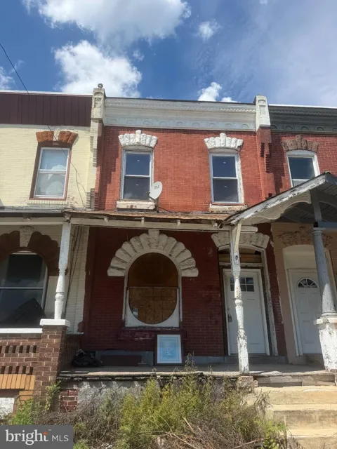 4047 POPLAR STREET