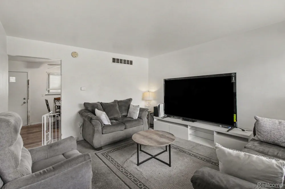 9612 Cornell #51 Taylor City, MI 48180