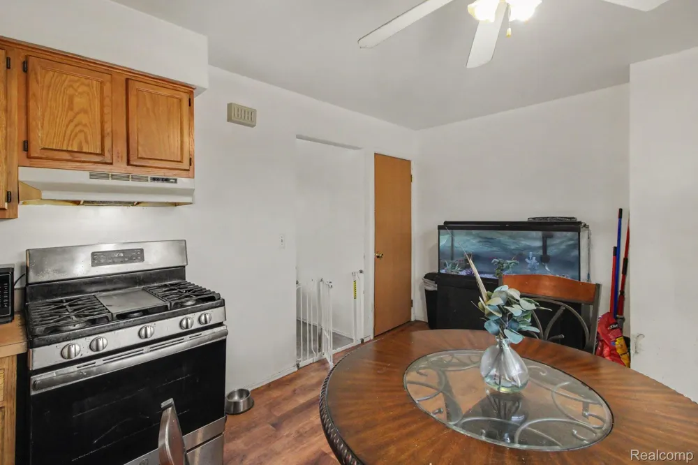 9612 Cornell #51 Taylor City, MI 48180