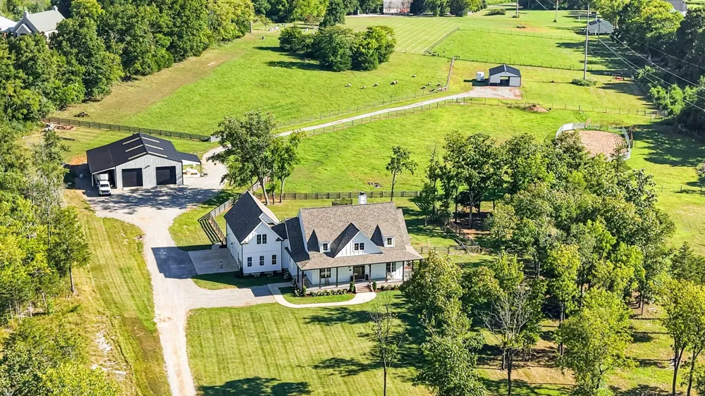4792 Ollie Chunn Rd Spring Hill, TN 37174