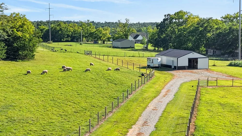 4792 Ollie Chunn Rd Spring Hill, TN 37174
