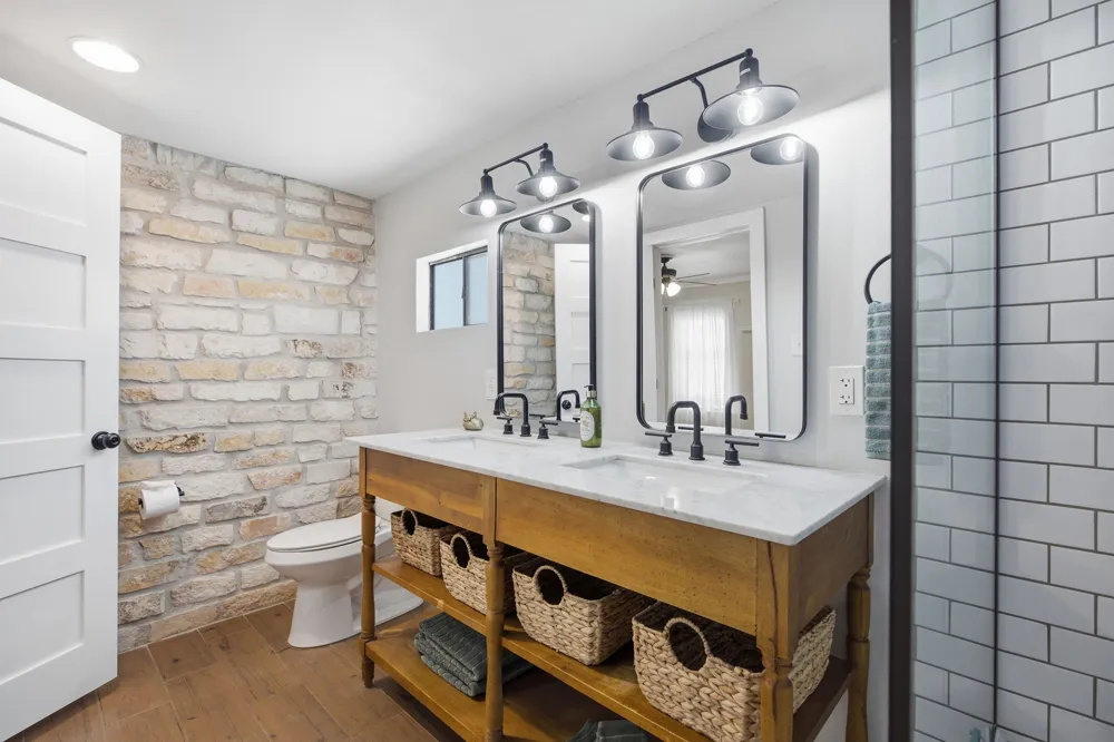 110 Fallwell Street Liberty Hill, TX 78642