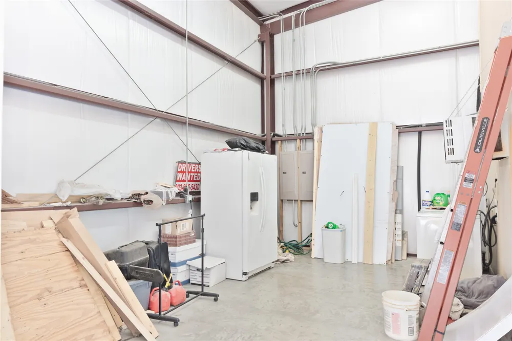 2905 Business 45 Corsicana, TX 75110