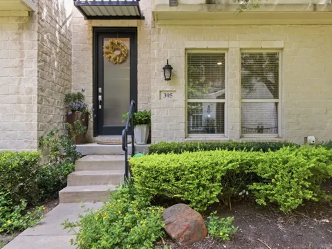 7333 Valley View Lane #305