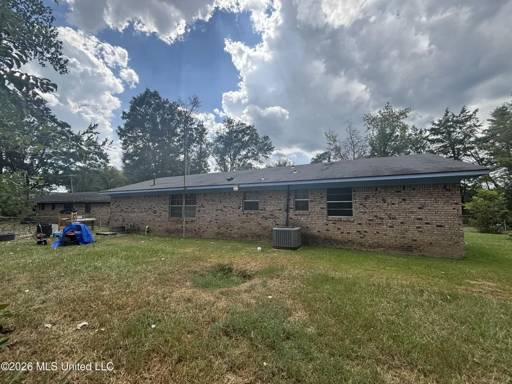 110 Morgan Lane Crystal Springs, MS 39059