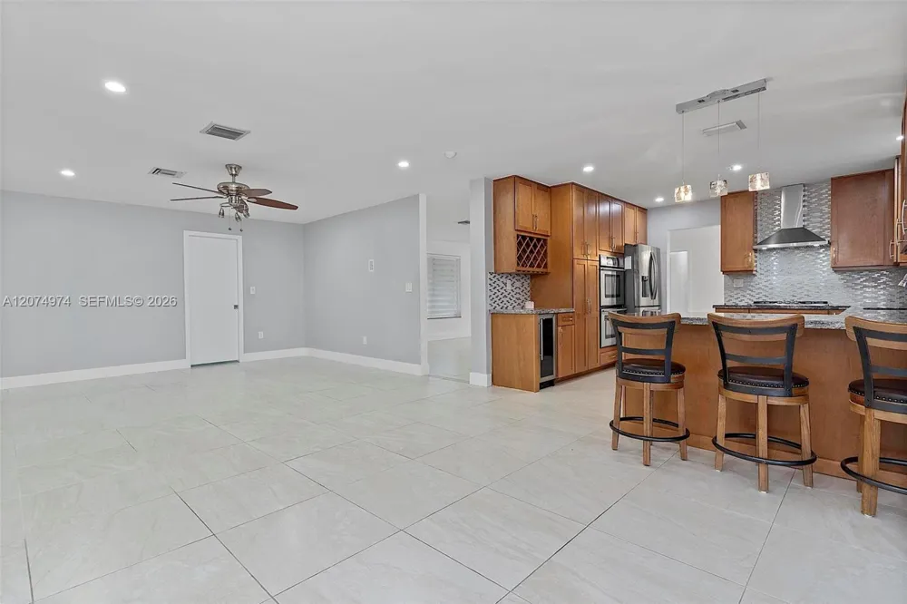 6305 SW 93rd Pl #6305 Miami, FL 33173