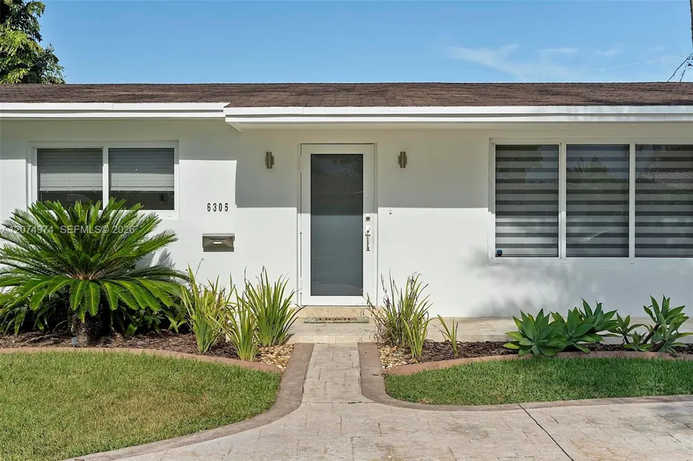 6305 SW 93rd Pl #6305 Miami, FL 33173