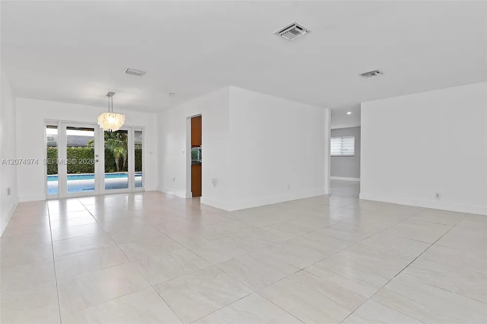 6305 SW 93rd Pl #6305 Miami, FL 33173