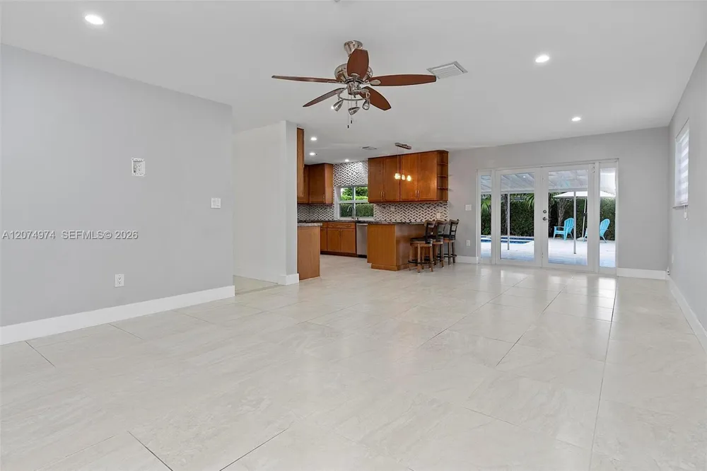6305 SW 93rd Pl #6305 Miami, FL 33173
