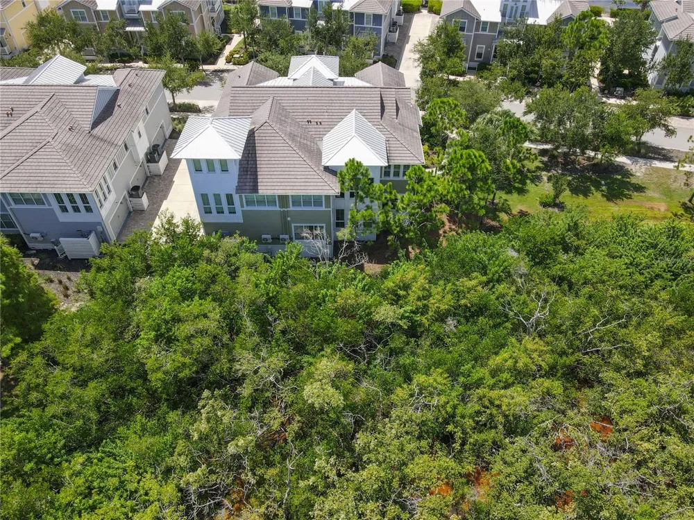 311 SAPPHIRE LAKE DRIVE #202 Bradenton, FL 34209