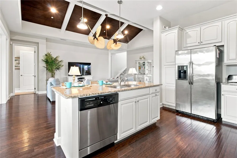 311 SAPPHIRE LAKE DRIVE #202 Bradenton, FL 34209