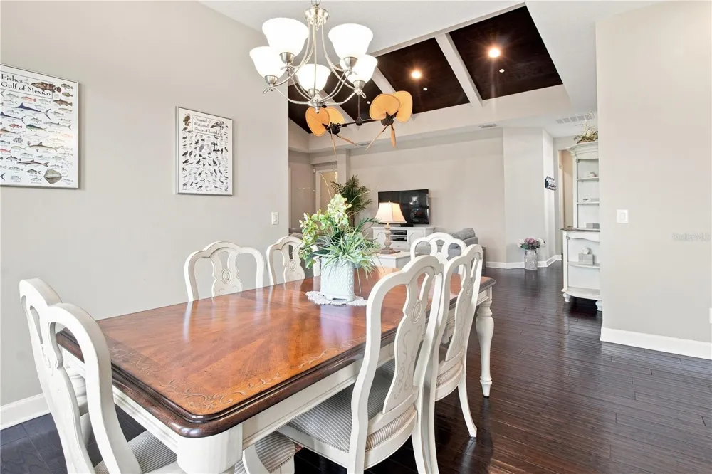 311 SAPPHIRE LAKE DRIVE #202 Bradenton, FL 34209