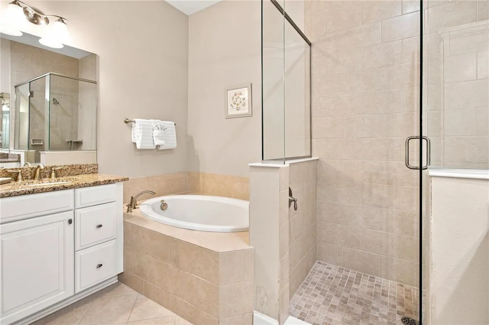 311 SAPPHIRE LAKE DRIVE #202 Bradenton, FL 34209